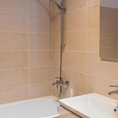 Apartament Sunny & Spacious Place With Breathtaking View