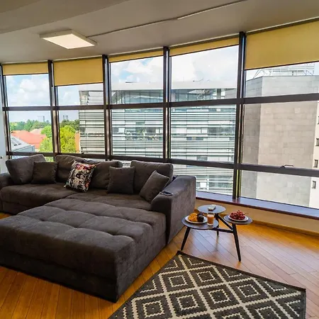 Sunny & Spacious Place With Breathtaking View Apartment