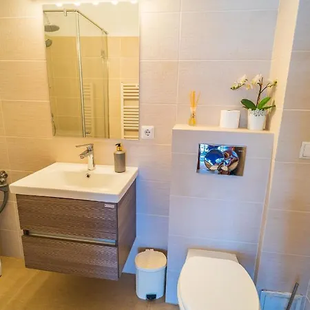 Apartment Sunny & Spacious Place With Breathtaking View *