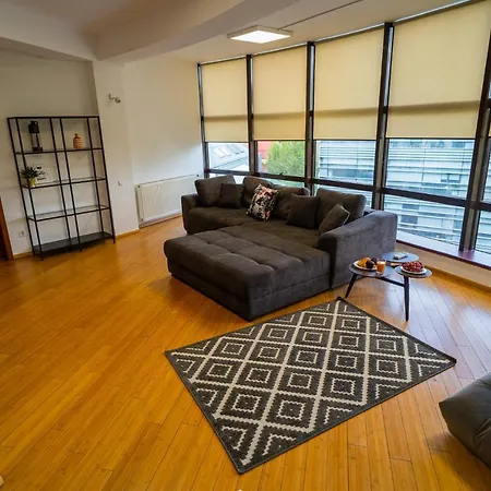 Sunny & Spacious Place With Breathtaking View Apartment