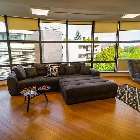 Sunny & Spacious Place With Breathtaking View Apartment Bucharest