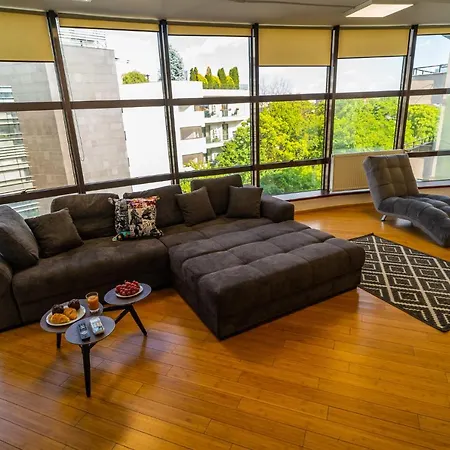 Apartment Sunny & Spacious Place With Breathtaking View